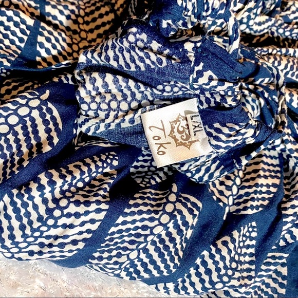 Toko Maxi Dress with Leaf Pattern Blue/White - Picture 10 of 16